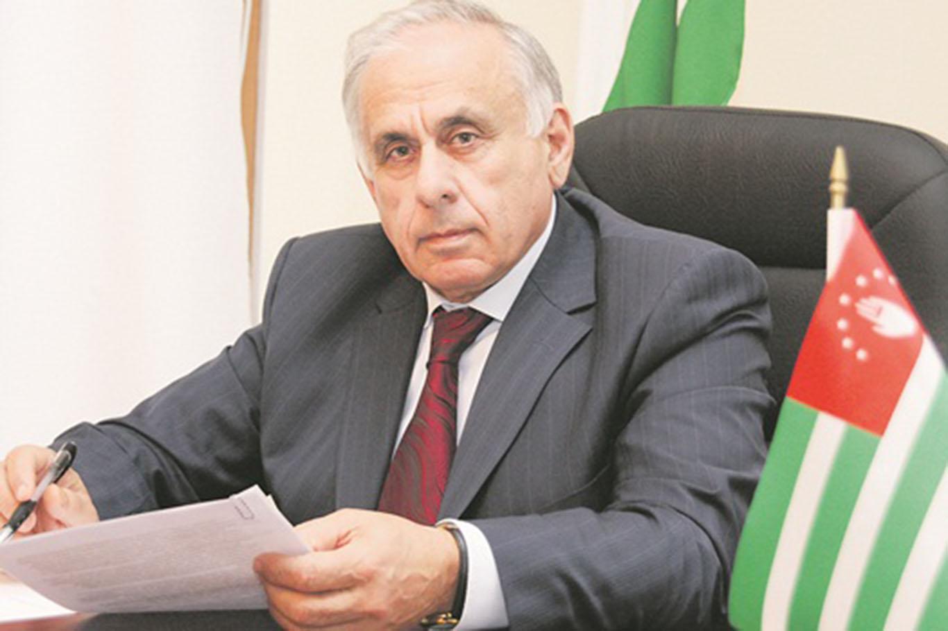 Abhazya Başbakanı trafik kazasında öldü